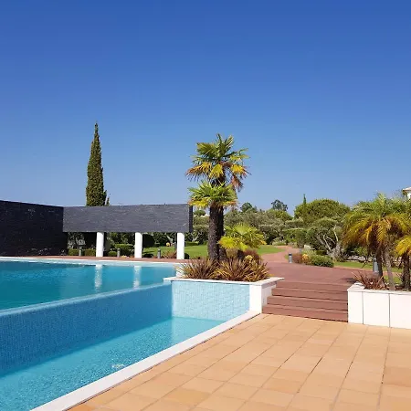 بيت ضيافة & Private Bathroom Luxury Villa, Swimingpool كوارتيرا