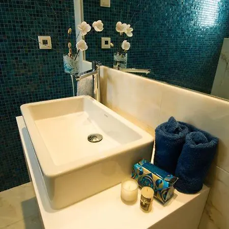 & Private Bathroom Luxury Villa, Swimingpool *
