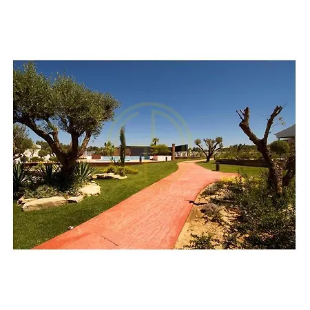 & Private Bathroom Luxury Villa, Swimingpool كوارتيرا